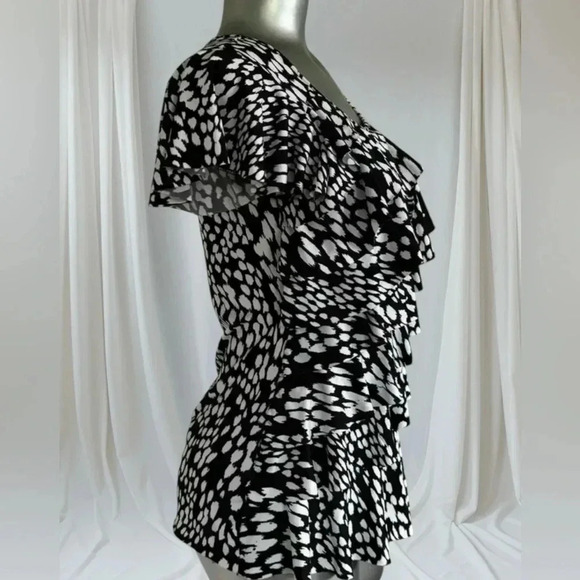 FREE 💟Women’s Ruffle  Top - Picture 3 of 16